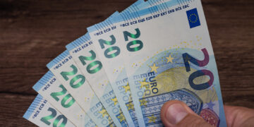 Пособие в национальном разрезе