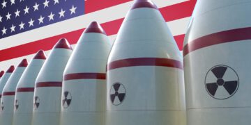 Через 15 лет после вывода США возвращают свое ядерное оружие в Британию