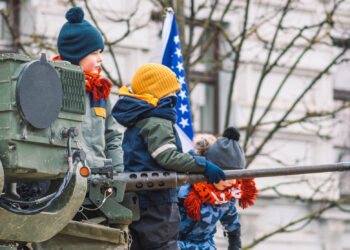 Напугать, чтобы успокоить