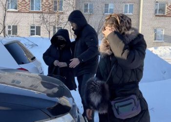 Мать Алексея Навального получила в Харпе справку ФСИН о смерти сына