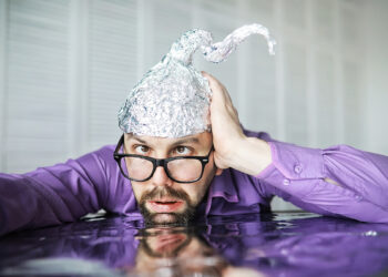 Как вырвать друзей из лап рептилоидов?