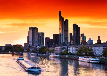 Франкфурт-на-Майне стал первым городом в Германии, который будет украшен к Рамадану