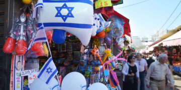 Туристы снова летят в Израиль