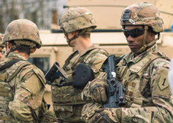 300 тысяч солдат НАТО в случае войны готовы к переброске в Польшу