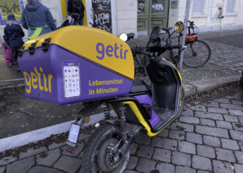 Европарламент почти единогласно признал президентские выборы в России нелегитимными