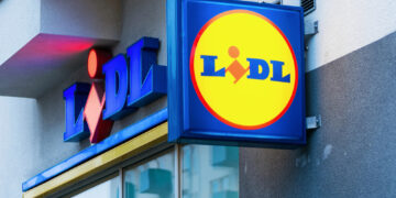 Европарламент почти единогласно признал президентские выборы в России нелегитимными