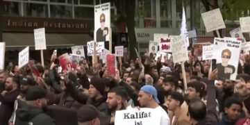 Жители Гамбурга потребовали создать вместо Германии исламский халифат