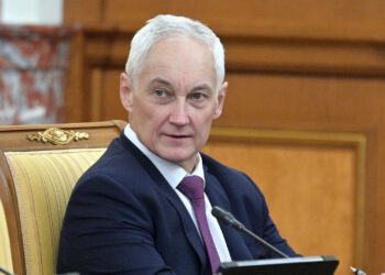 С Шойгу – в тайгу, с Белоусовым обратно