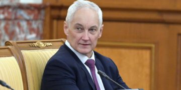 С Шойгу – в тайгу, с Белоусовым обратно