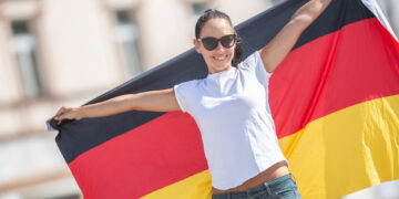 Новые граждане Германии в среднем на 15 лет моложе остальных