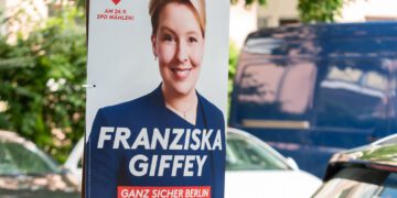В Берлине напали на сенатора Франциску Гиффай