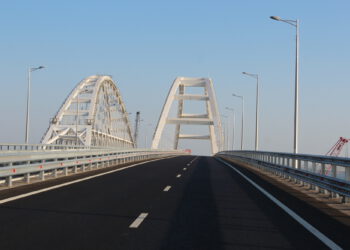 Крымский мост уволился в запас