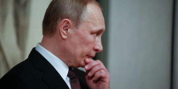 Путина пригласили стать «главным академиком»