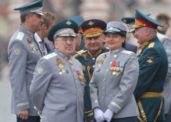 Генералы печальных карьер