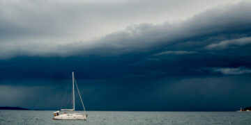 ПрОклятая яхта