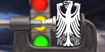 Власть у черты