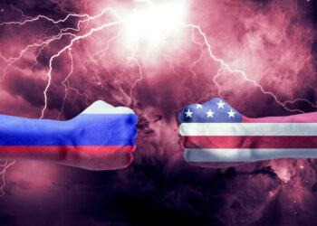 КРЕМЛЬ У ТРАМПОВСКОГО ЛАРЬКА