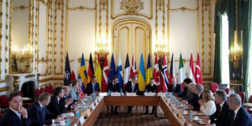 ГУЛЯТЬ БЕЗ ЗОНТИКА —  ЭТО СЕКСУАЛЬНО