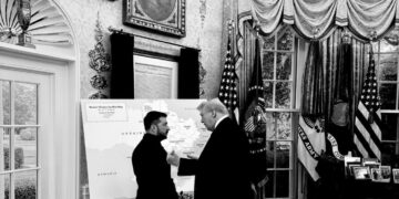 Зеленский перекинул пылающий мяч в руки Путину