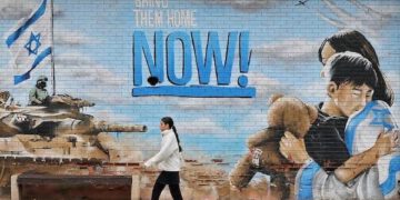 АД ПРИГАШАЕТ ОГНИ