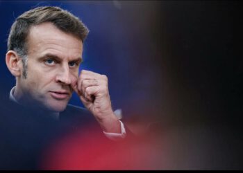 Макрон мечтает о том, чтобы его боялись